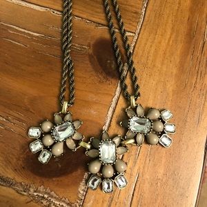 Banana republic ornate necklace